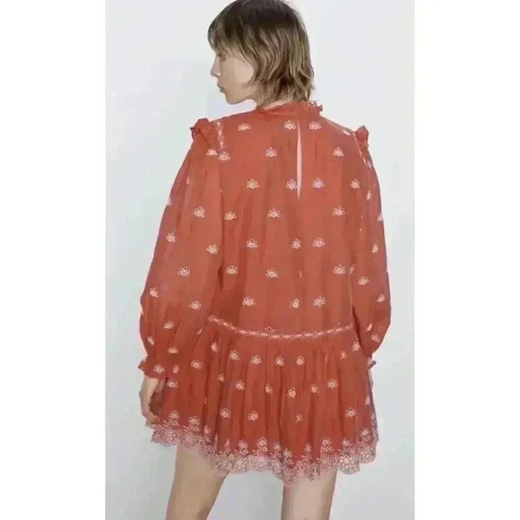 100% Authentic ZARA Orange Eyelet Flower Print Mini Dress $89.90 Size Medium - Picture 4 of 11